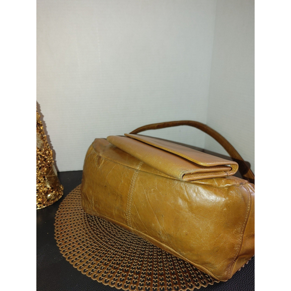 HOBO International Bag & HOBO Jill Trifold Wallet Set - Picture 8 of 11